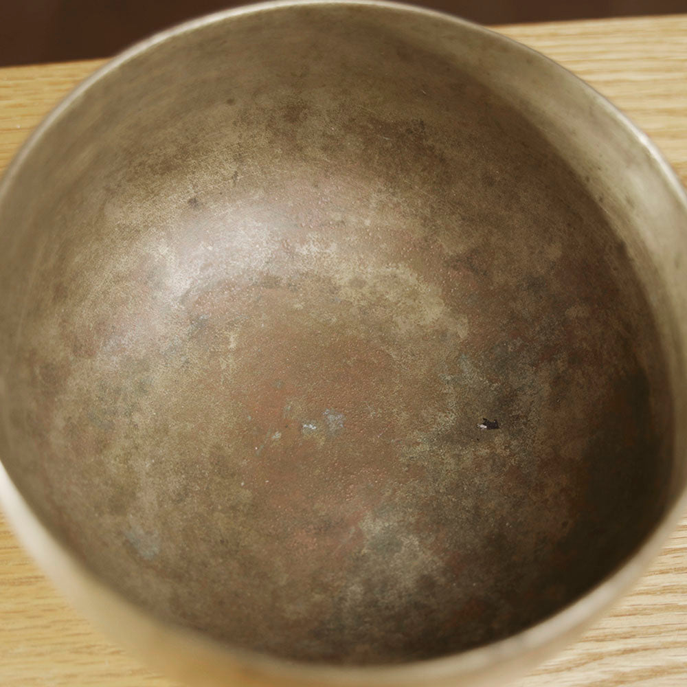 CUENCO TIBETANO ANTIGUO THADOBATI (SI - 18 CM)