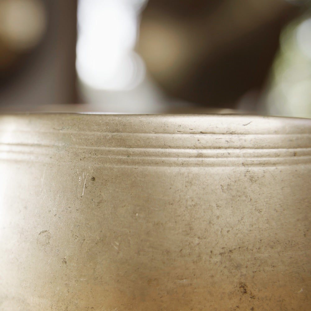 CUENCO TIBETANO ANTIGUO MANI (DO# - 13,5 CM)