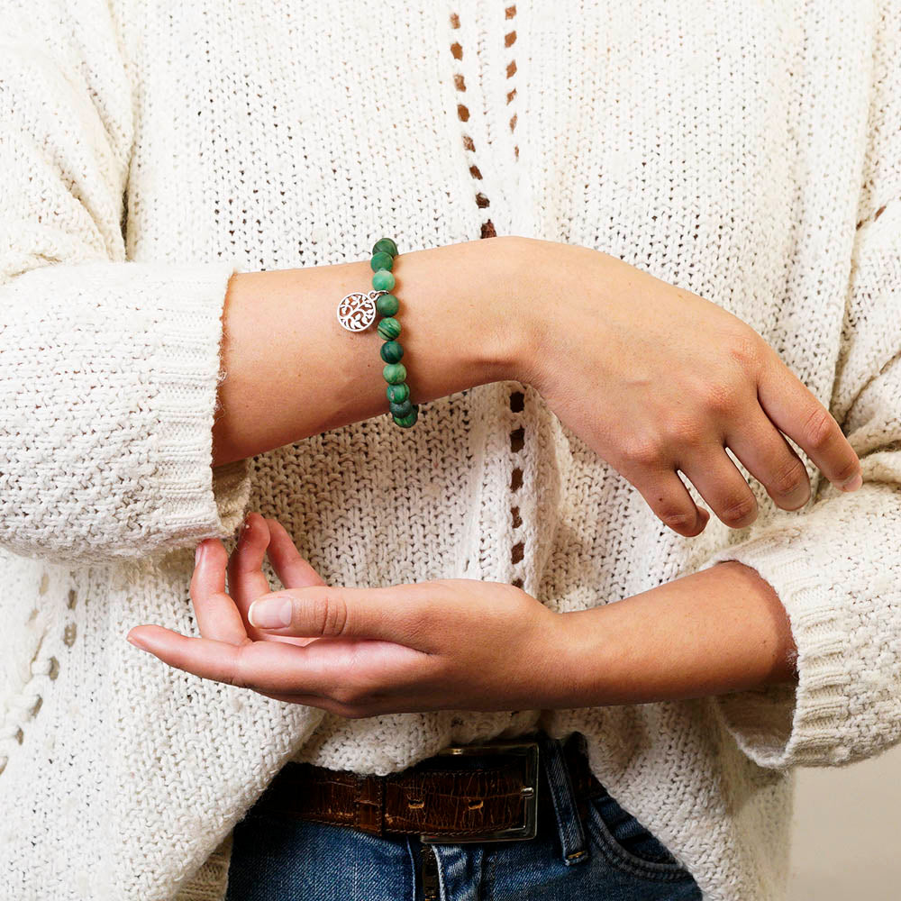 PULSERA ELÁSTICA JADE AFRICANO MATE (8 MM) + DETALLE DE PLATA 925 Y ZINC