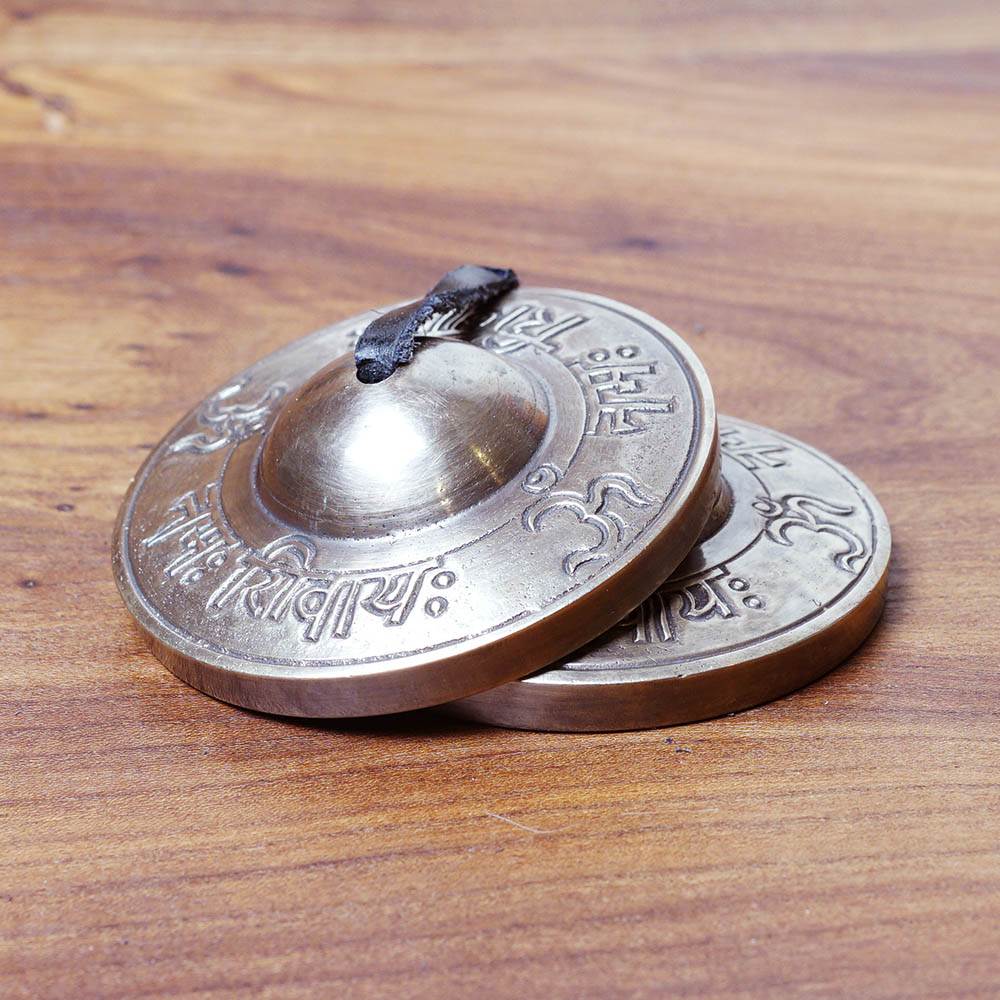 TINGSHA TIBETANA MANTRA TALLADA GRANDE