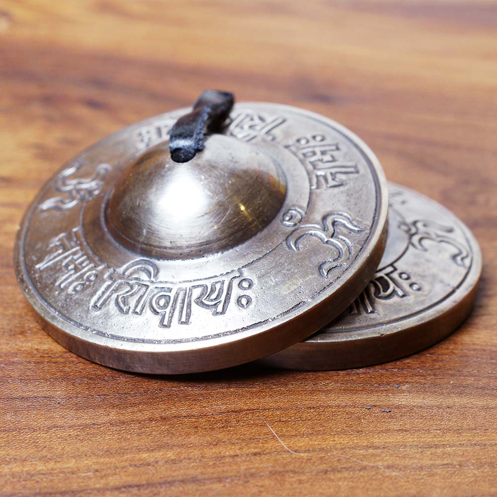 TINGSHA TIBETANA MANTRA TALLADA GRANDE