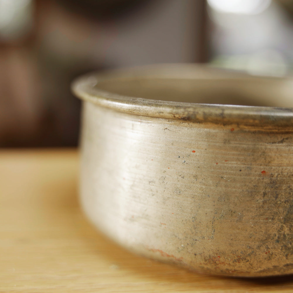 CUENCO TIBETANO ANTIGUO THADOBATI REMUNA (RE# - 12 CM)