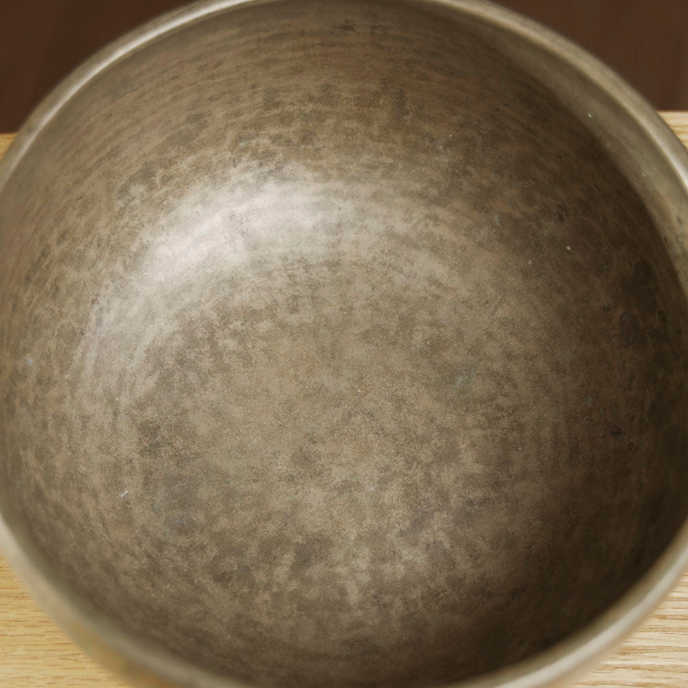 CUENCO TIBETANO ANTIGUO THADOBATI (DO - 19 CM)