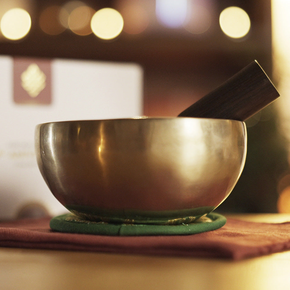 CUENCO TIBETANO CLÁSICO (RE - 16 CM)