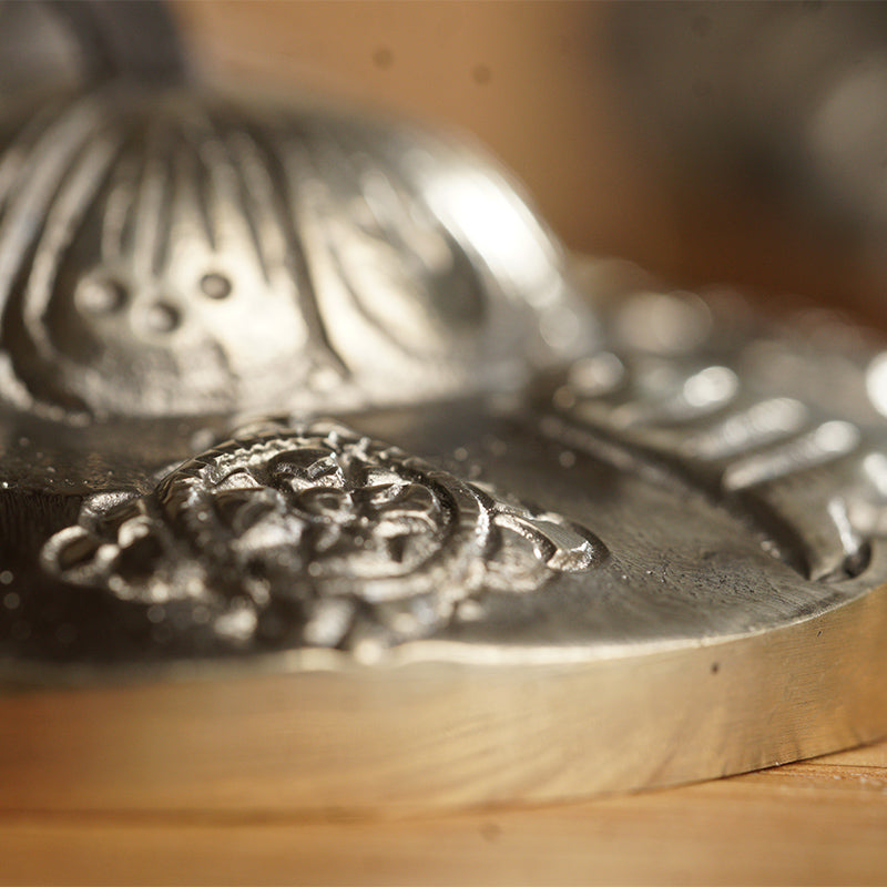 Símbolos sagrados tibetanos de Tingsha (S)