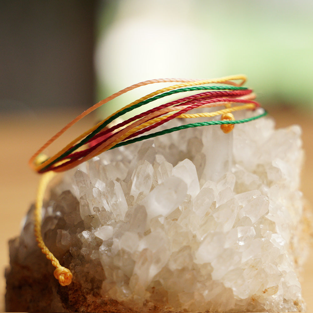 PULSERA AJUSTABLE HILO ENCERADO “CYGNUS”