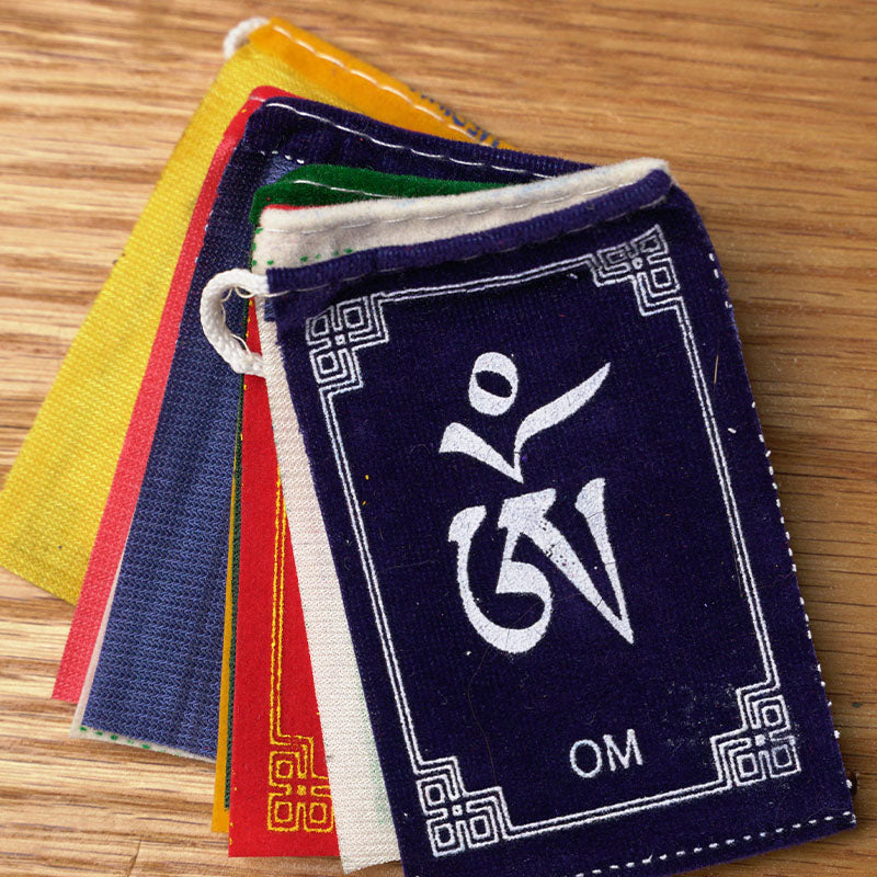 BANDERA MANTRA "OM MANI PADME HUM" - MEDIANA