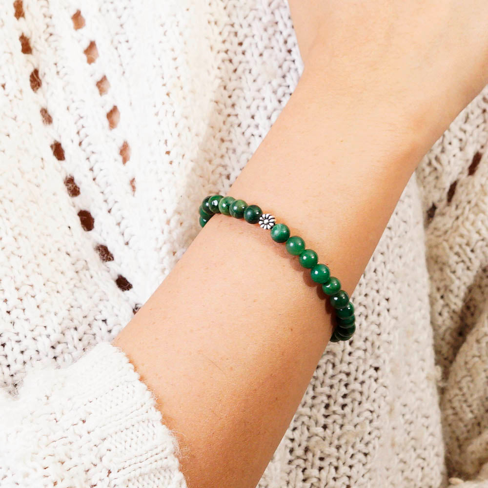 PULSERA ELÁSTICA JADE AFRICANO (6 MM) + DETALLE DE PLATA 925