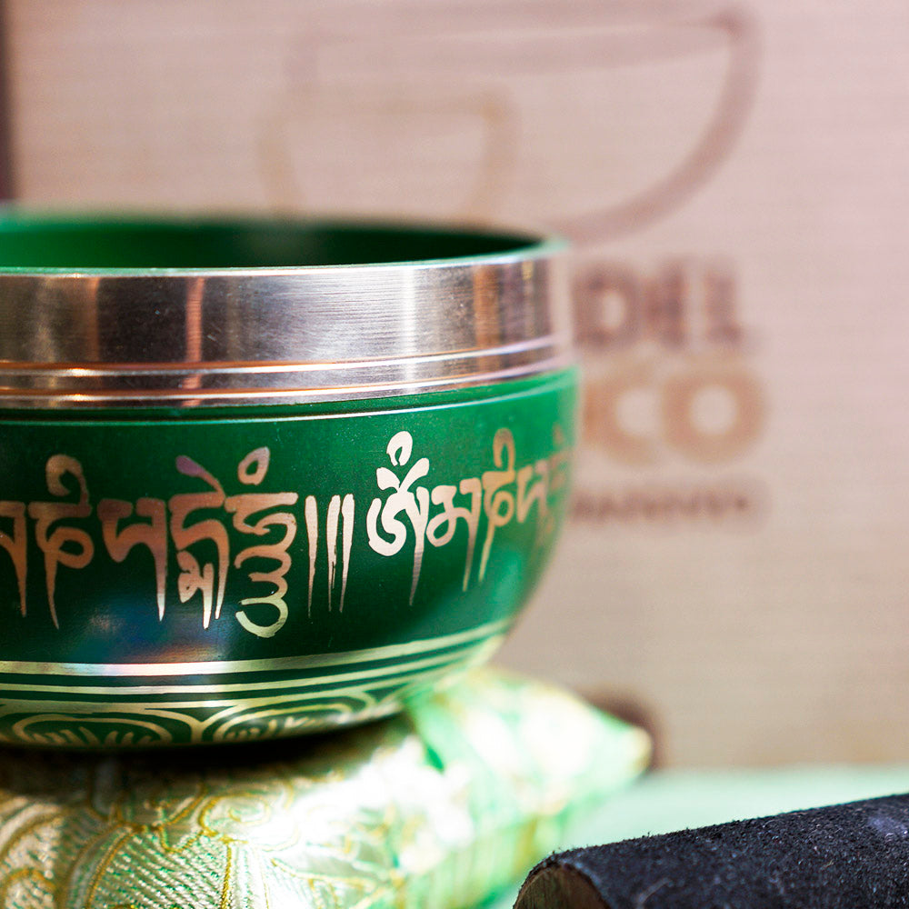 CUENCO TIBETANO MANTRA VERDE (9-10 CM)